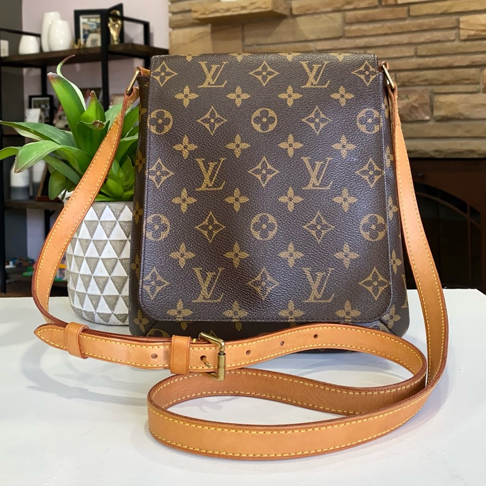 ❤️authentic lv - Picture 1 of 13
